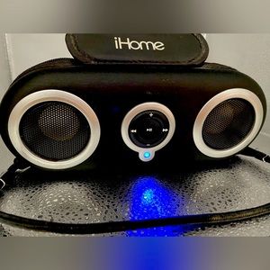 iHome -“Apple” Speakers for iPod- Bluetooth